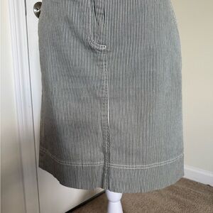Talbots Gray and White Ribbed Pencil Skirt